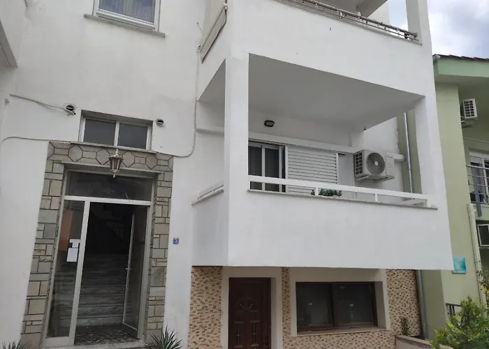 Eleni House